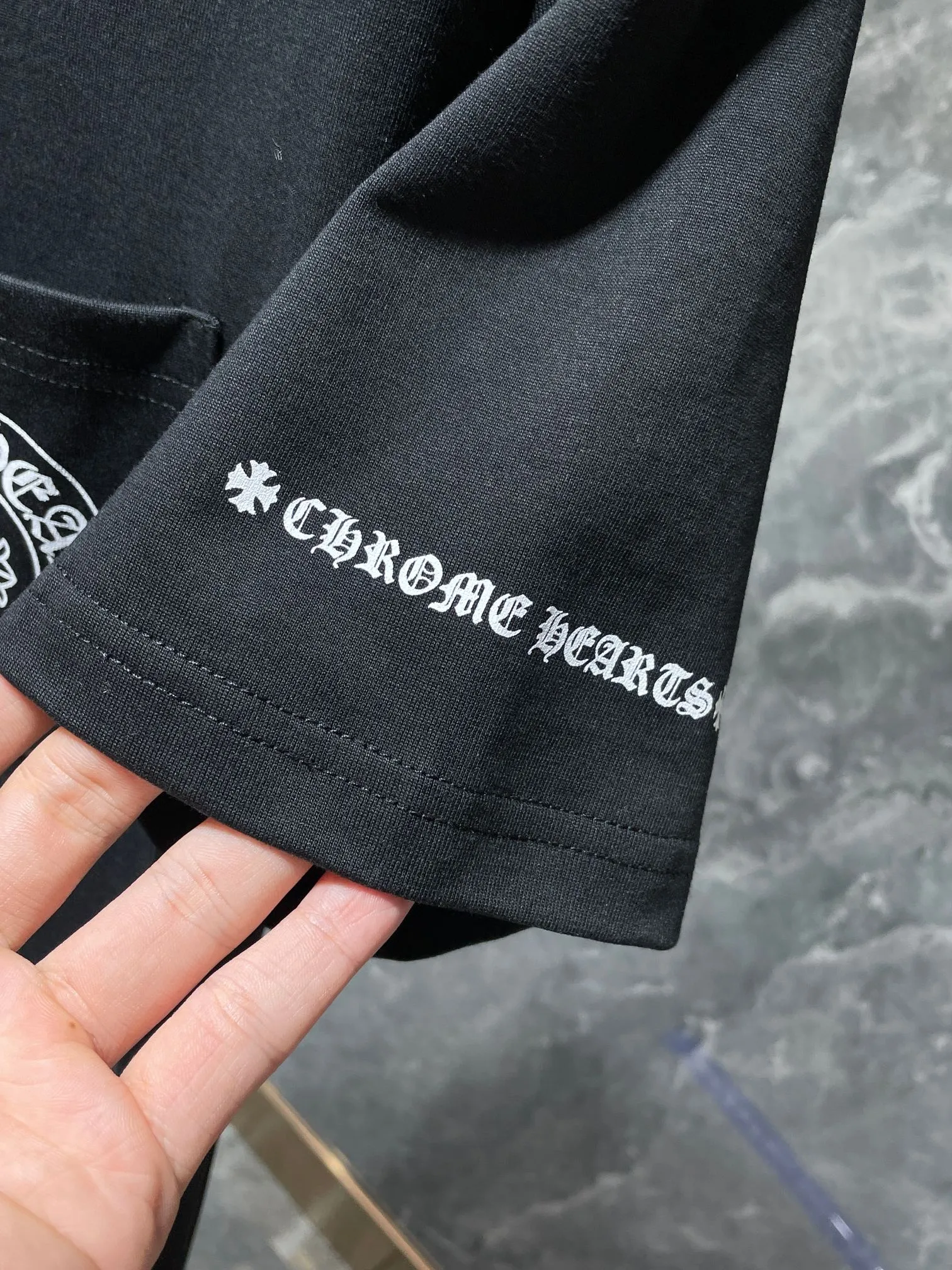 P140 New in summer Chrome Hearts 25ss 260g~270g High-weight, environmentally friendly and high-quality top-quality fabric Classic large horseshoe cross pattern Sanskrit short sleeves Imported glue printing and dyeing Counter synchronization 1:1 replica version Recommended color: black white Size: S, M, L, XL